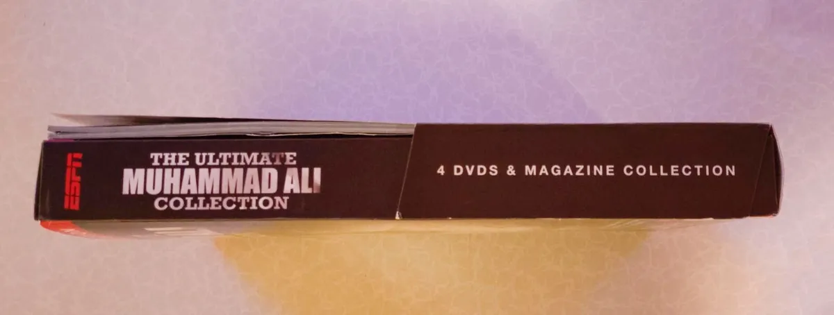 ULTIMATE MUHAMMAD ALI, COLLECTION (BOOK & DVD'S). - Image 2