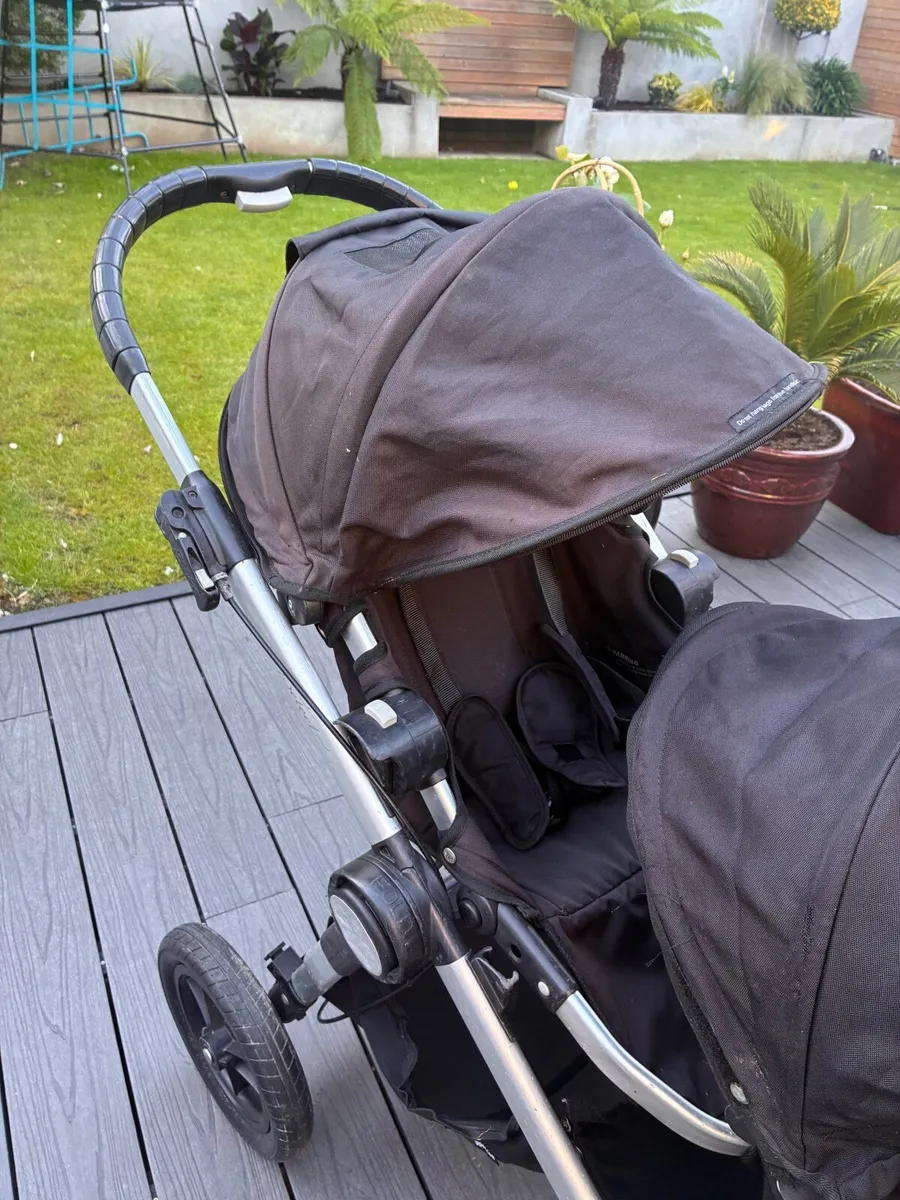 Double buggy - Image 1