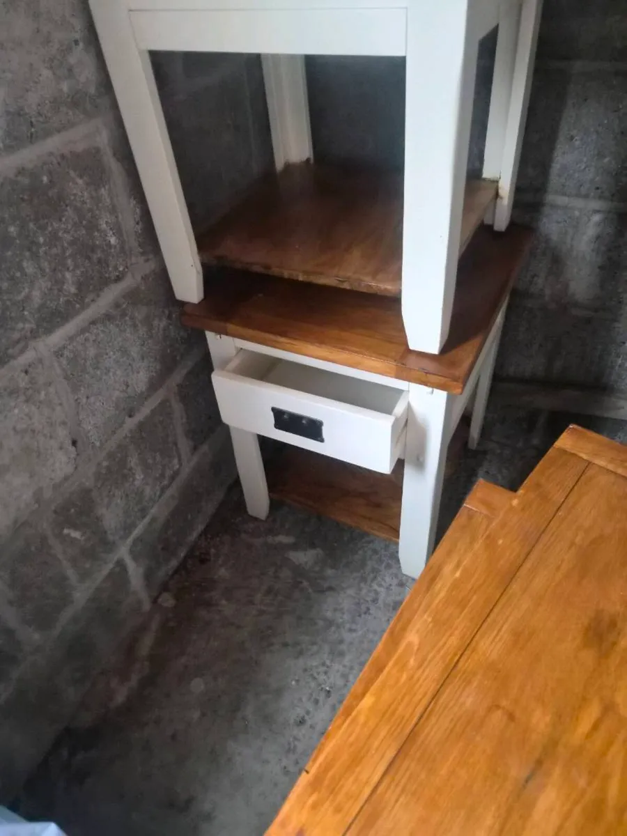 Sofa end tables - Image 3