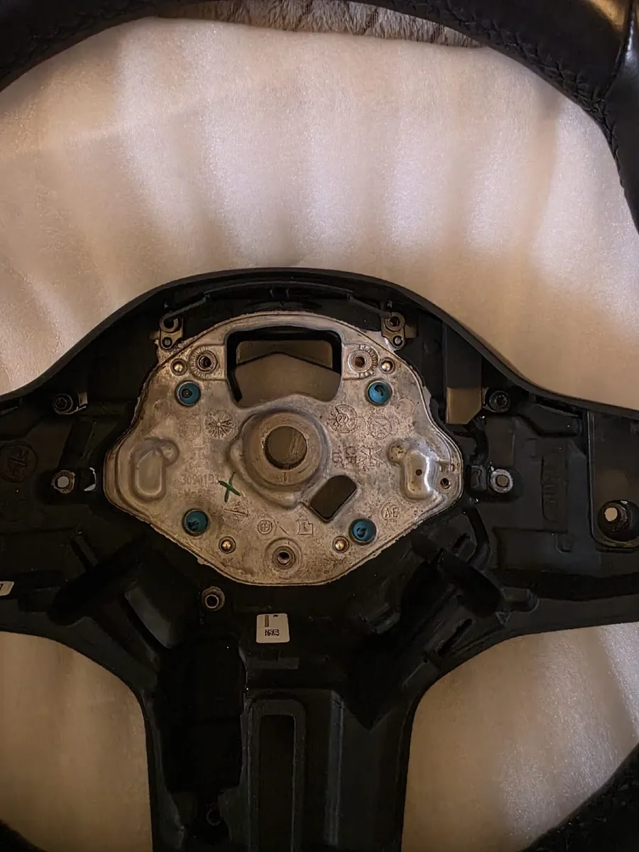 BMW 5 Series G30 Lci Steering Wheel –Like New - Image 2