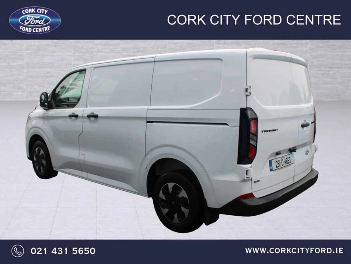 Ford Transit Custom 320S TREND 2.5 - Image 4