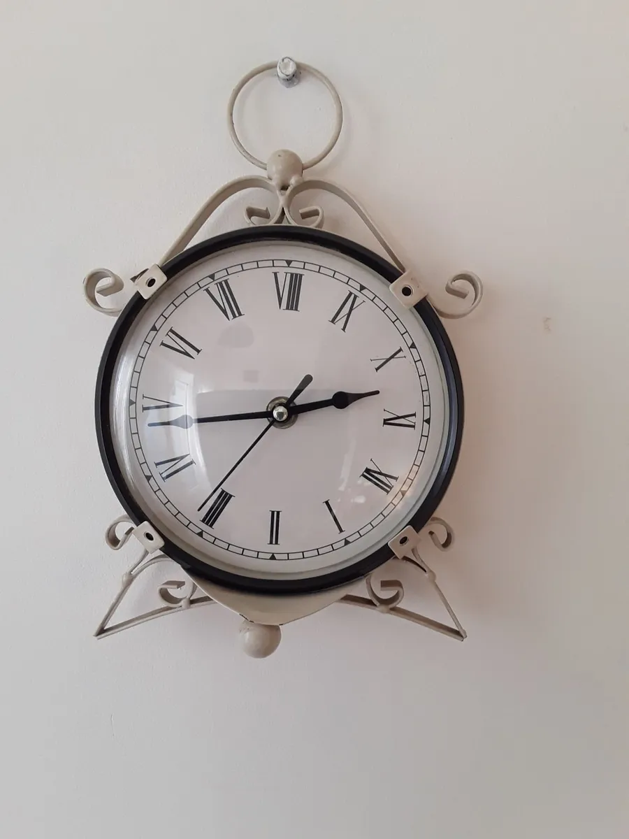 Old retro clock good working order - Image 1