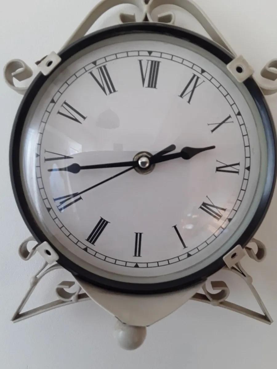 Old retro clock good working order - Image 3