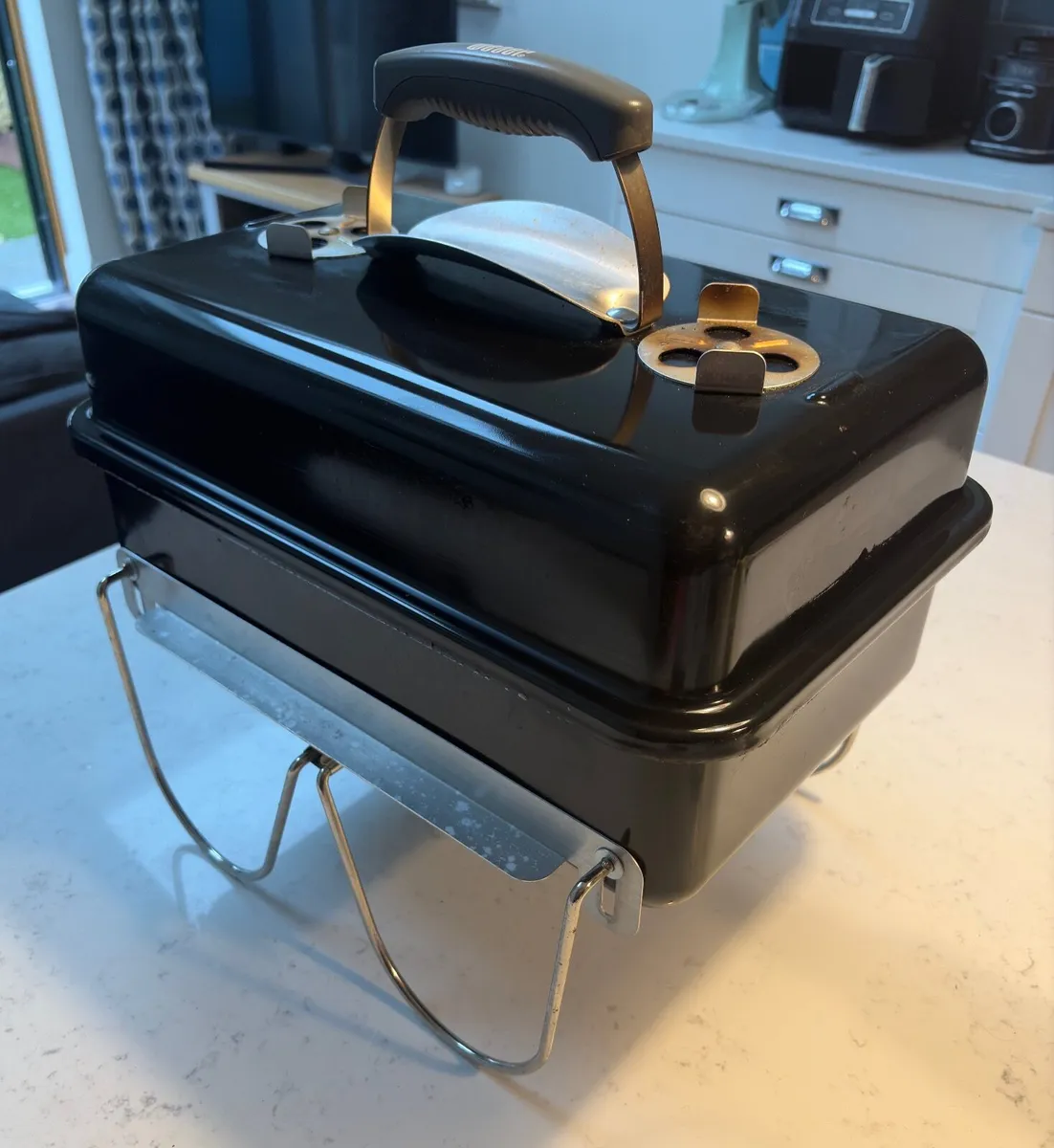 Weber Go-Anywhere Charcoal BBQ - Image 4