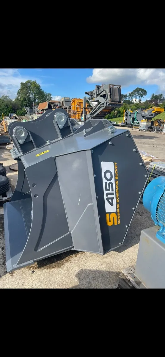 Screening Buckets for sale. Ranging from 8T - 25T - Image 4