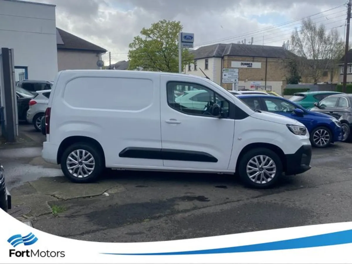 Fiat Doblo 1.5TD (100HP) Technology Model €21950+V - Image 4