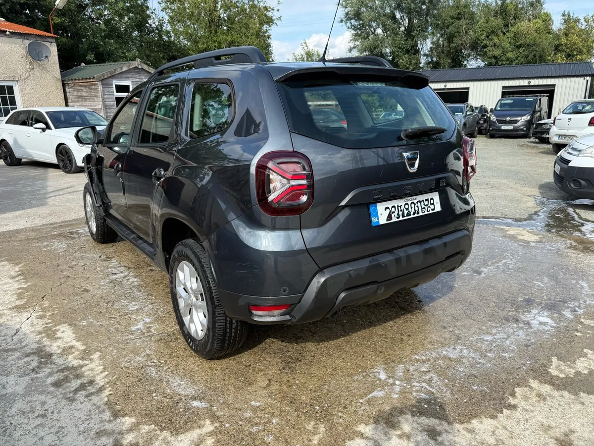 231 Dacia duster 1.5 diesel, low kms - Image 3