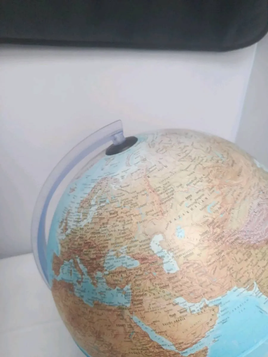 World globe light - Image 2