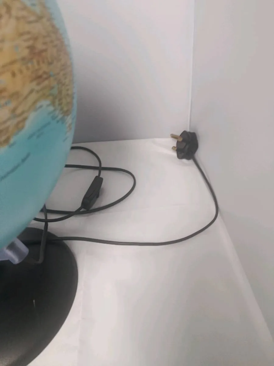 World globe light - Image 3