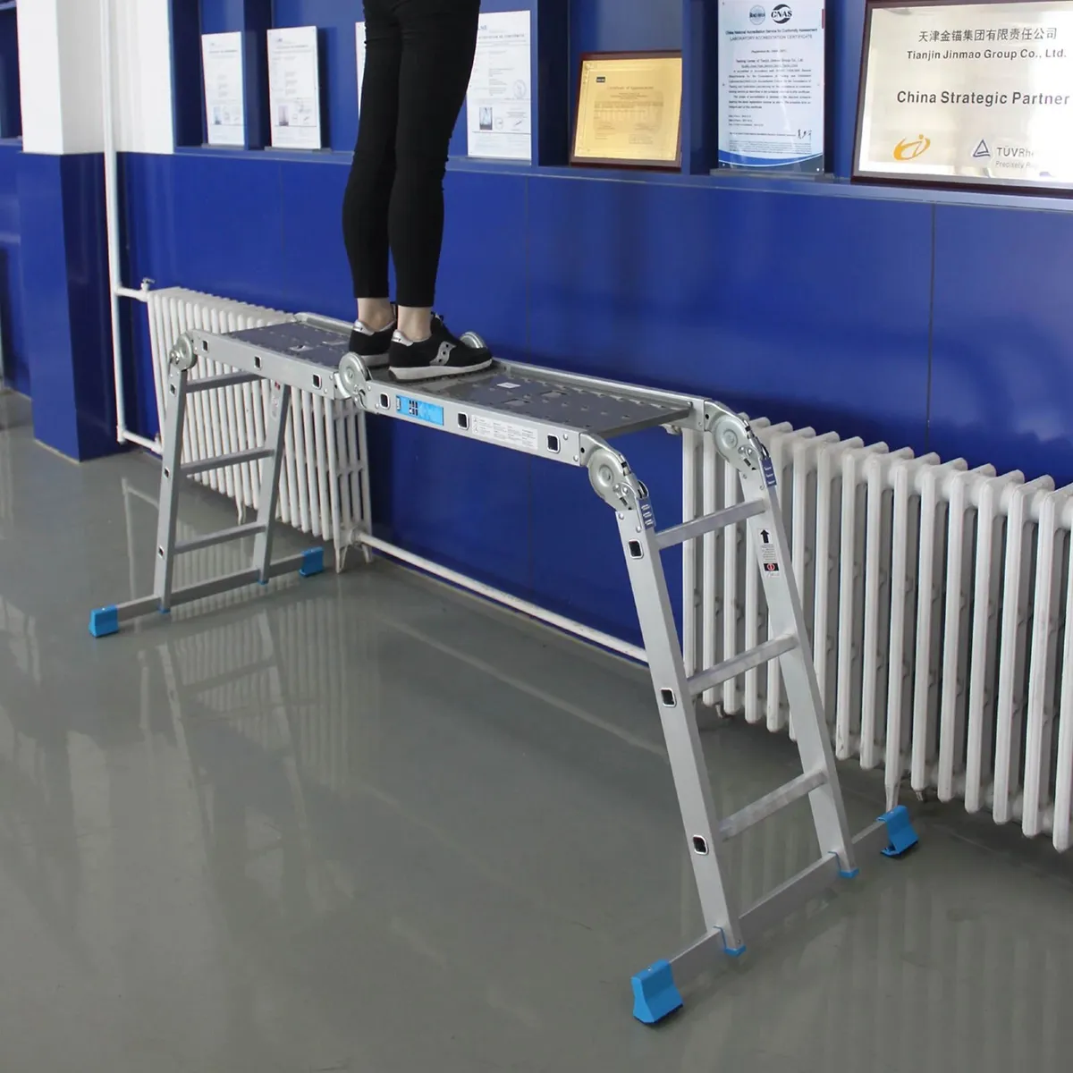 Foldable Ladder - Image 4