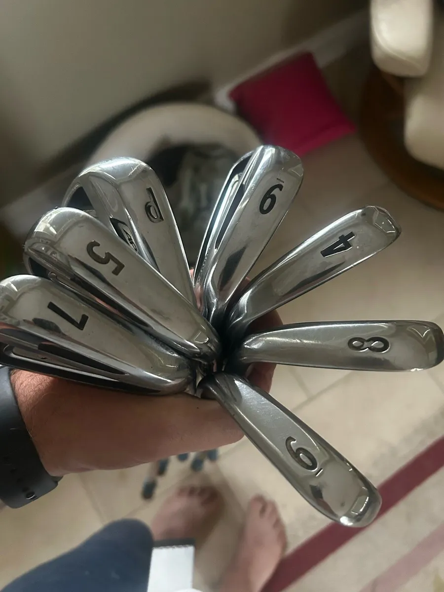 Titleist AP2-714 4i-PW - Image 1
