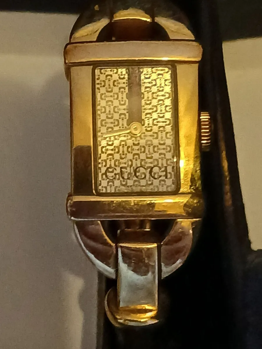 GUCCI  LADIES BRACELET WATCH - Image 1