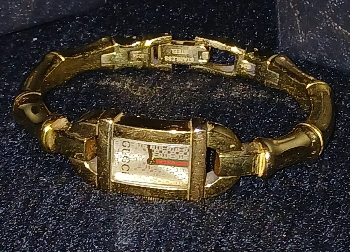 GUCCI  LADIES BRACELET WATCH - Image 2
