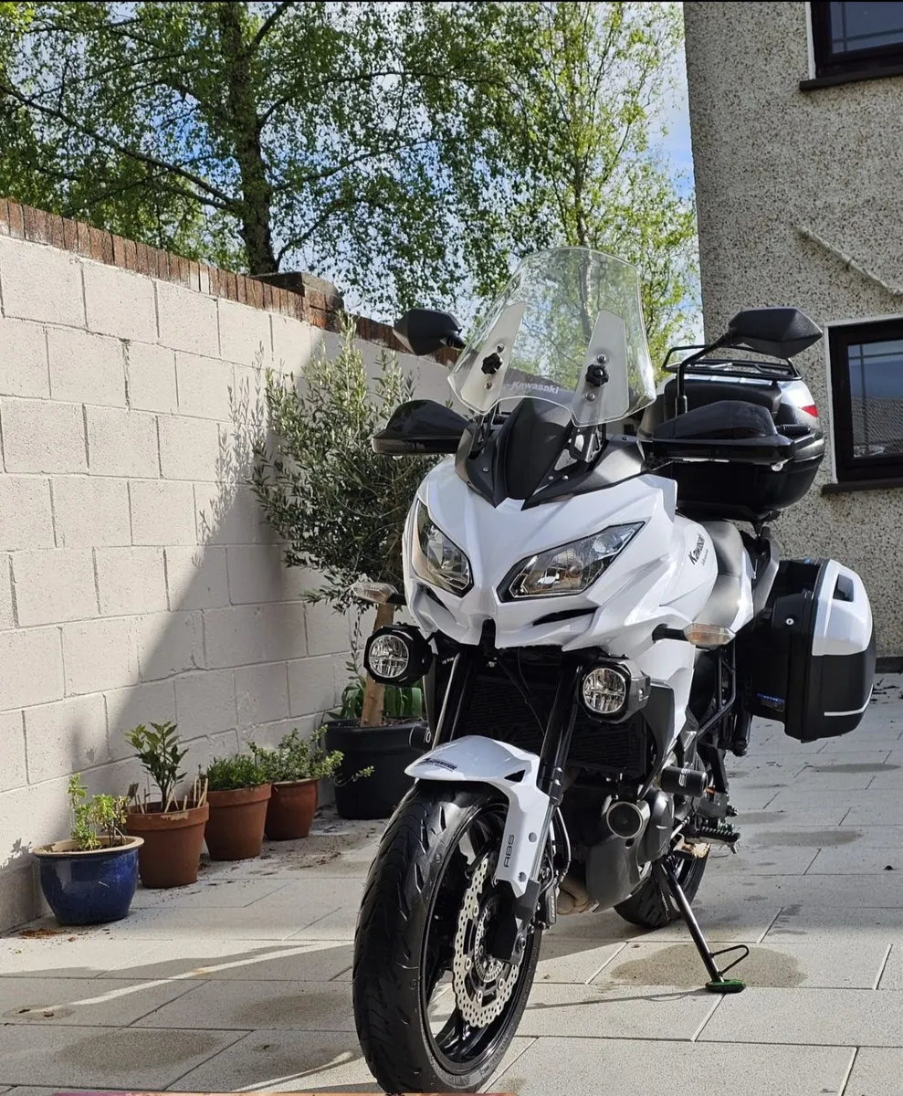 2017 Kawasaki Versys 650 GT - Excellent Condition - Image 2