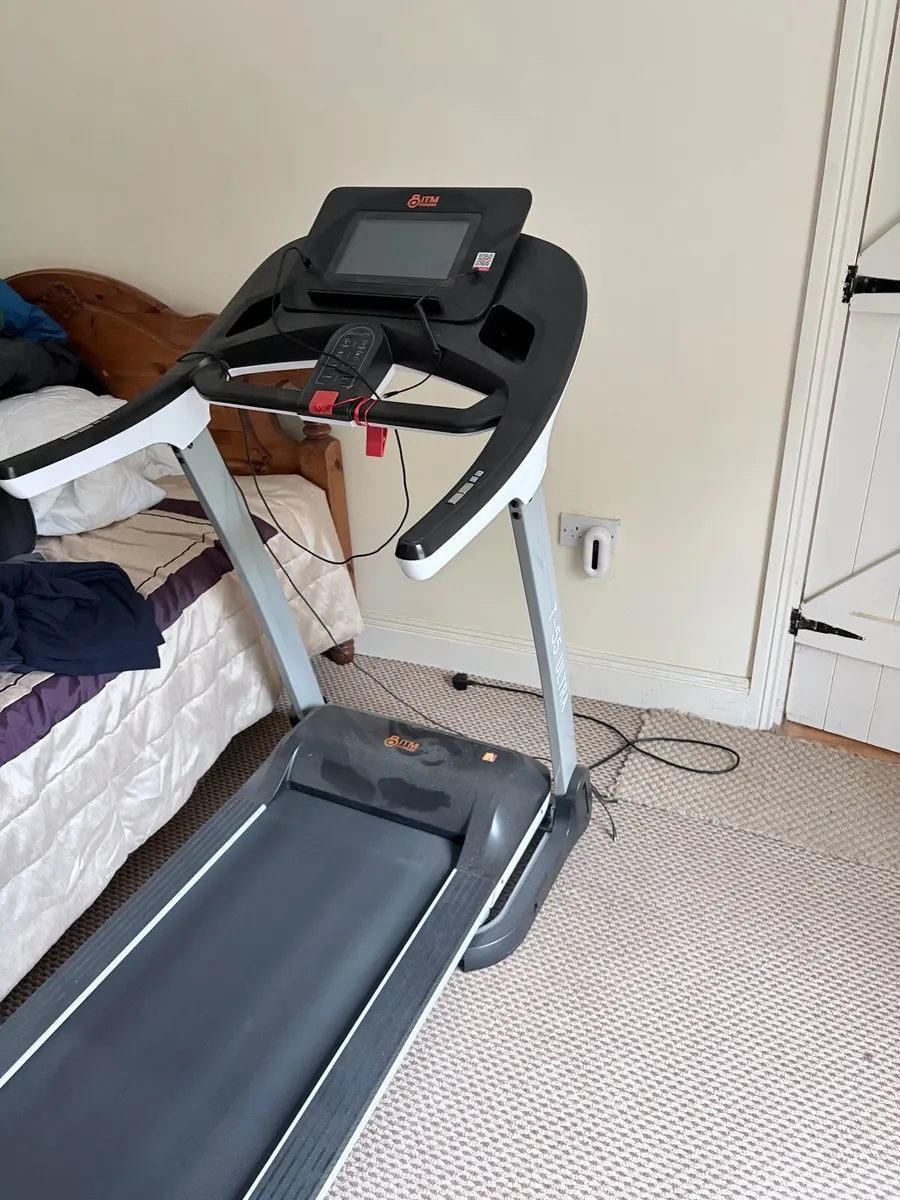 Treadmill - Image 1