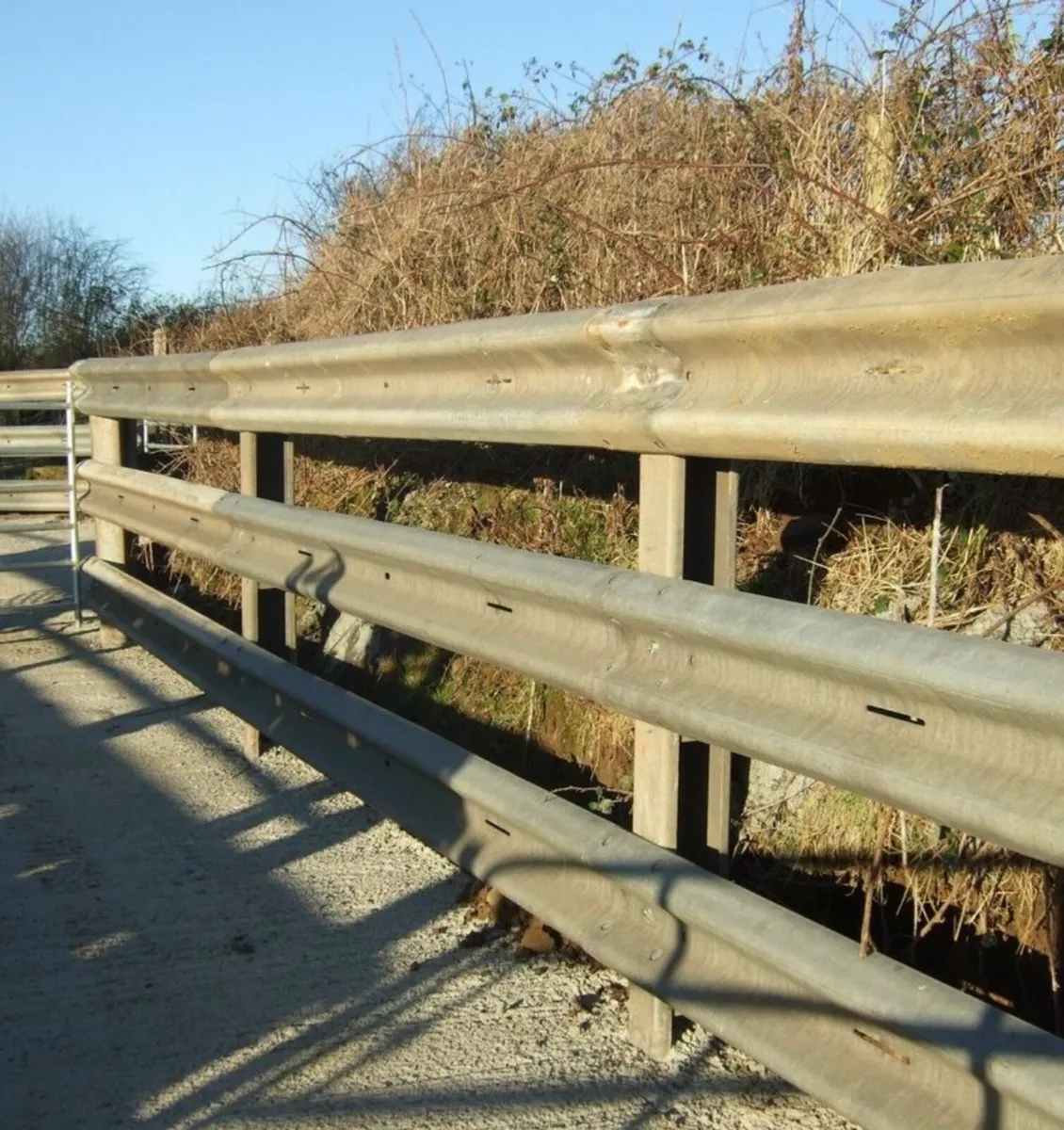 Crash Barriers + Upright Posts - Image 1