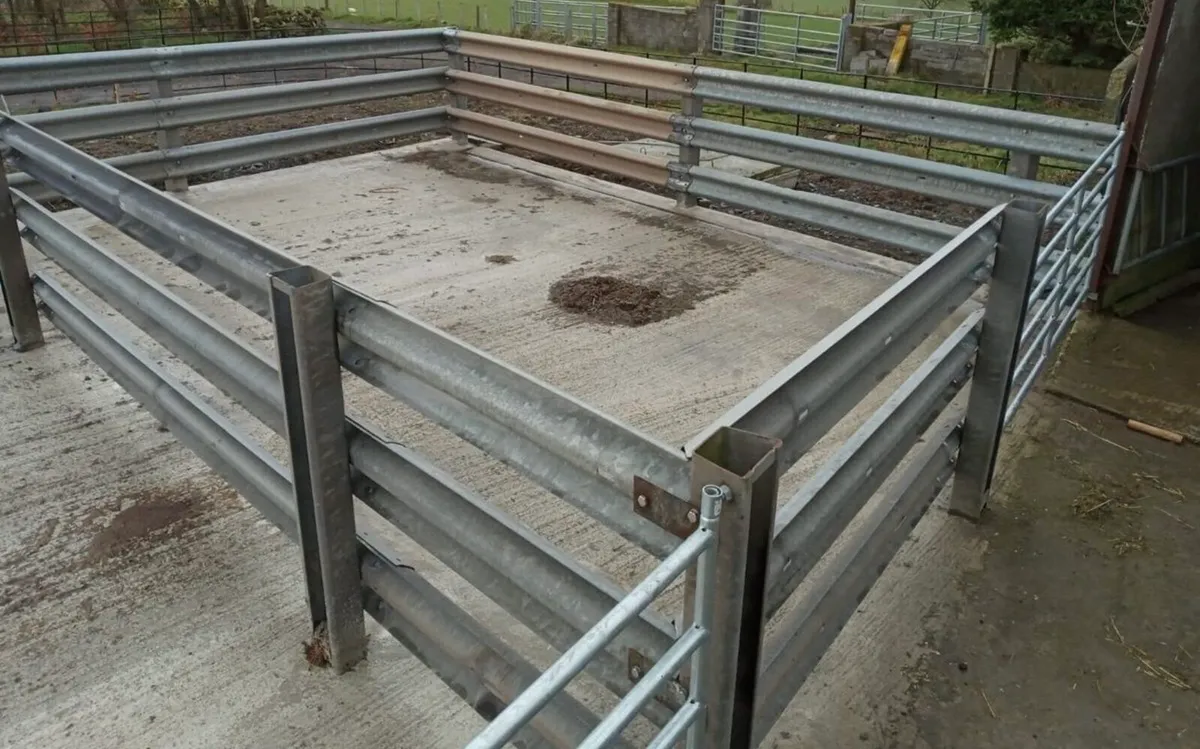 Crash Barriers + Upright Posts - Image 2