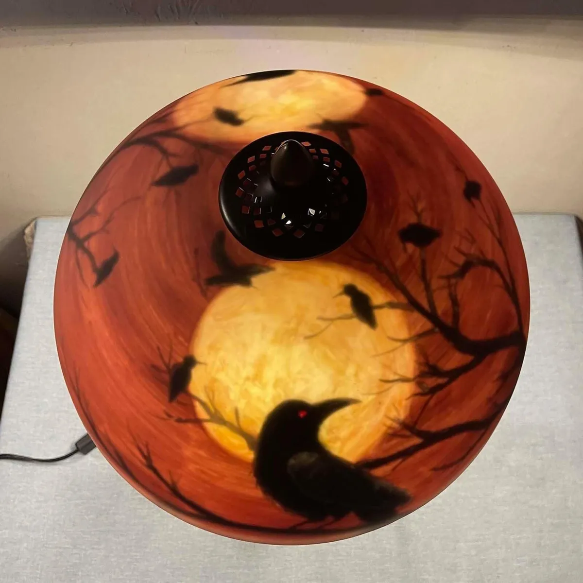 L30969 Ravens on Tree Branch Table Lamp 14"x22 - Image 4
