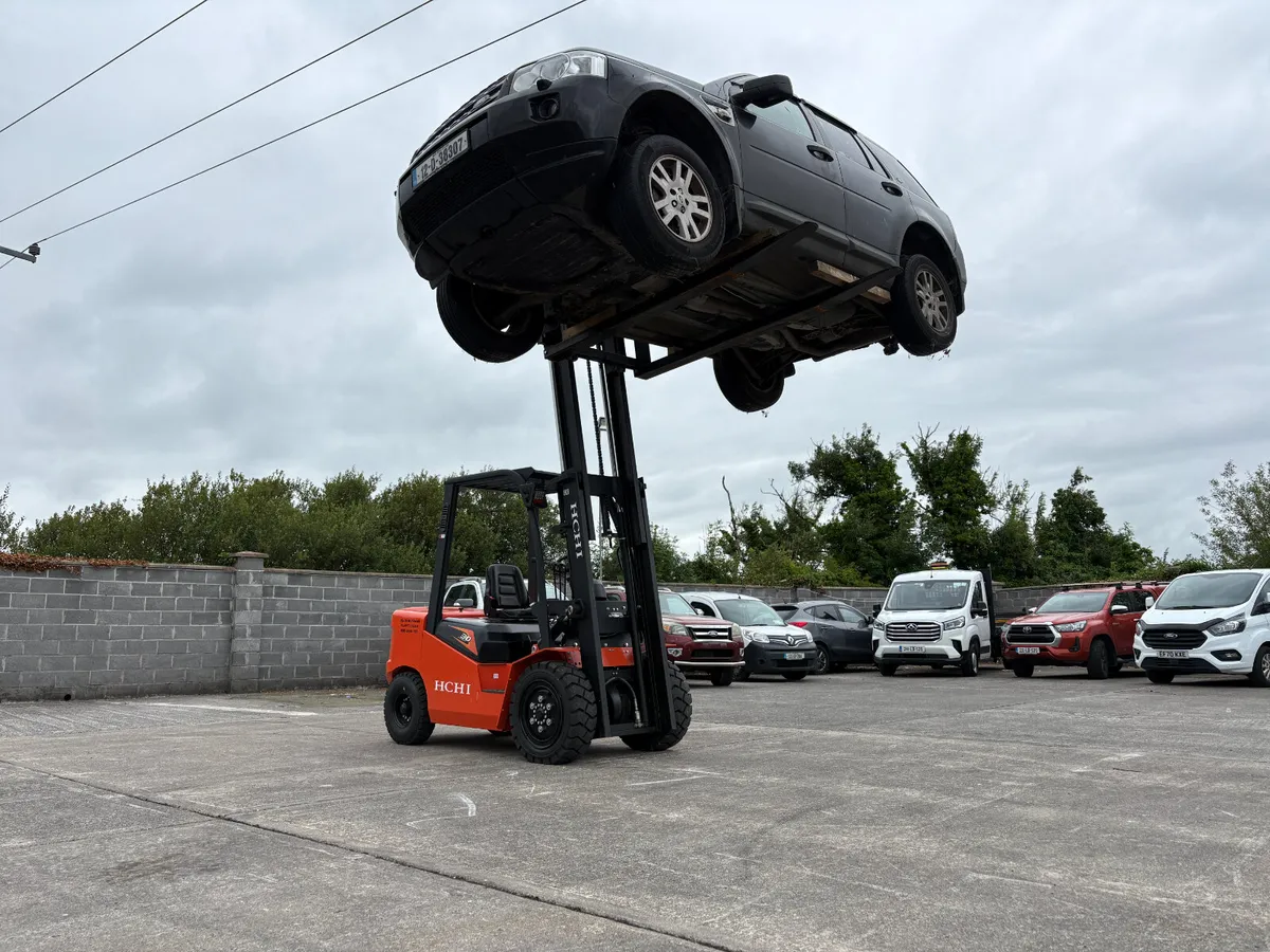 New/Unused 30 A Series HCHI Fork Lift - Image 2