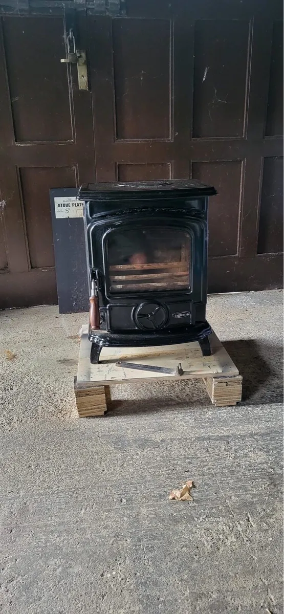 Stove - Image 1