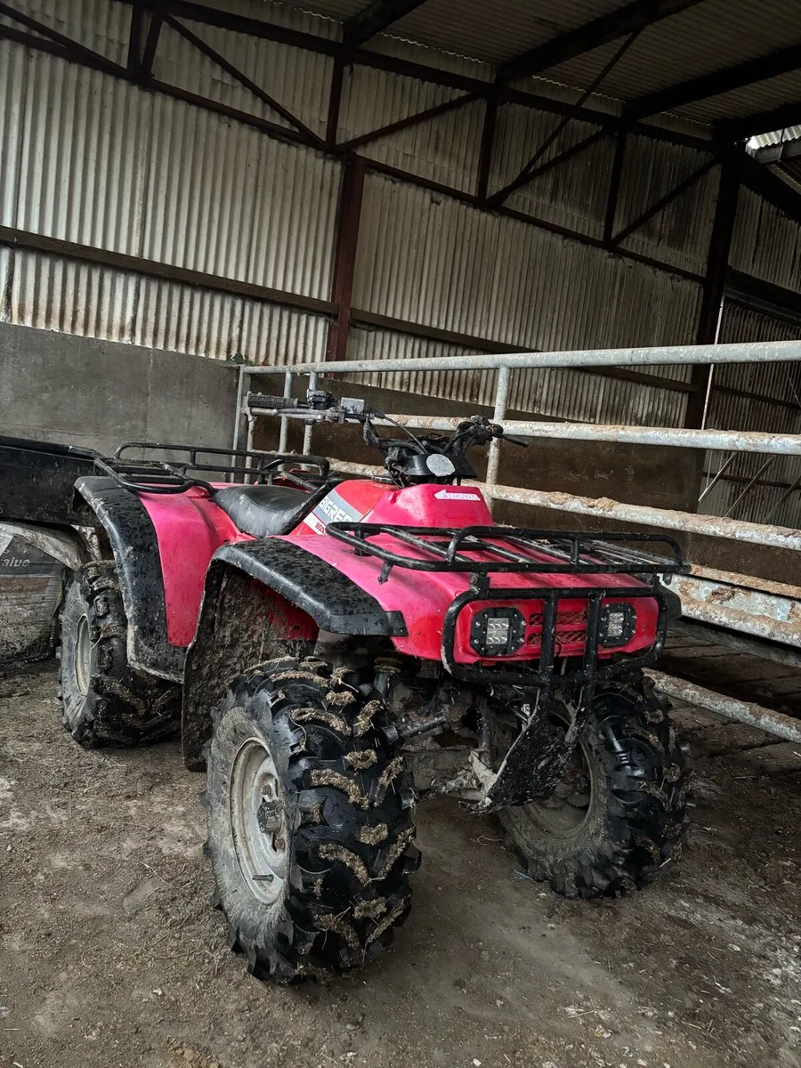 Honda big red 300cc 2wd - Image 1