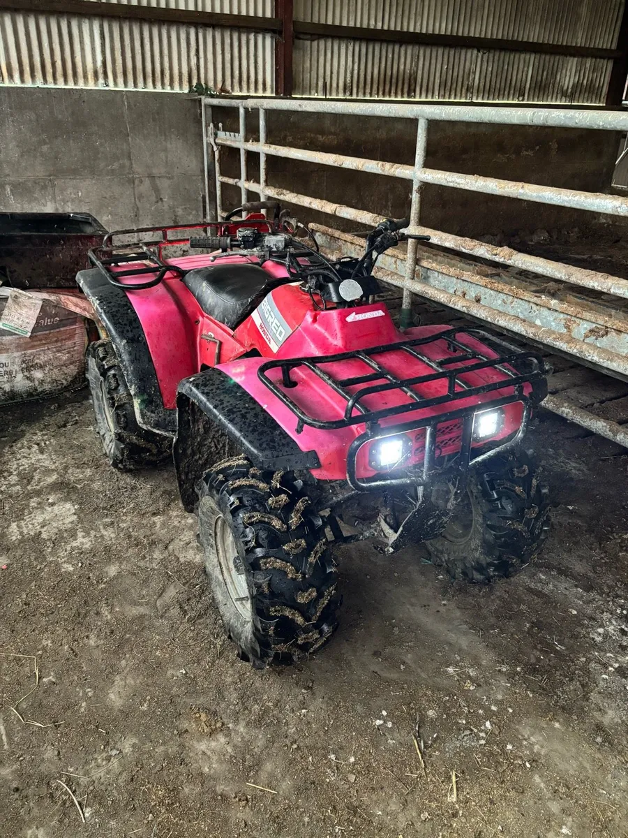 Honda big red 300cc 2wd - Image 2