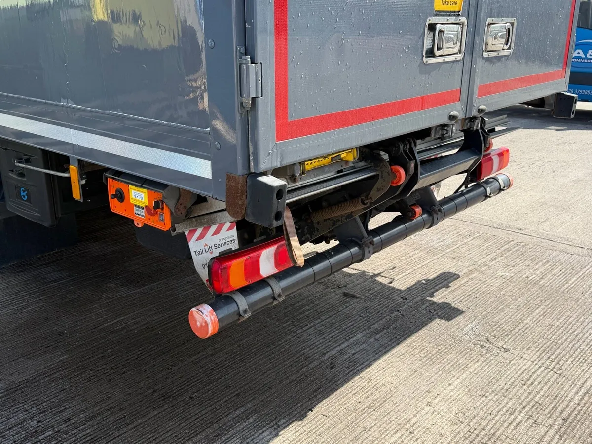 Tail lift - Image 4