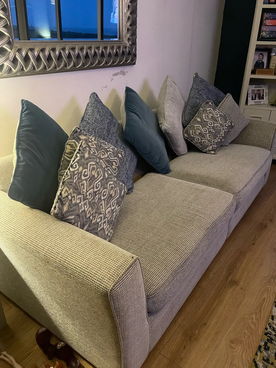 Couch, Curtins and Rug - Image 4