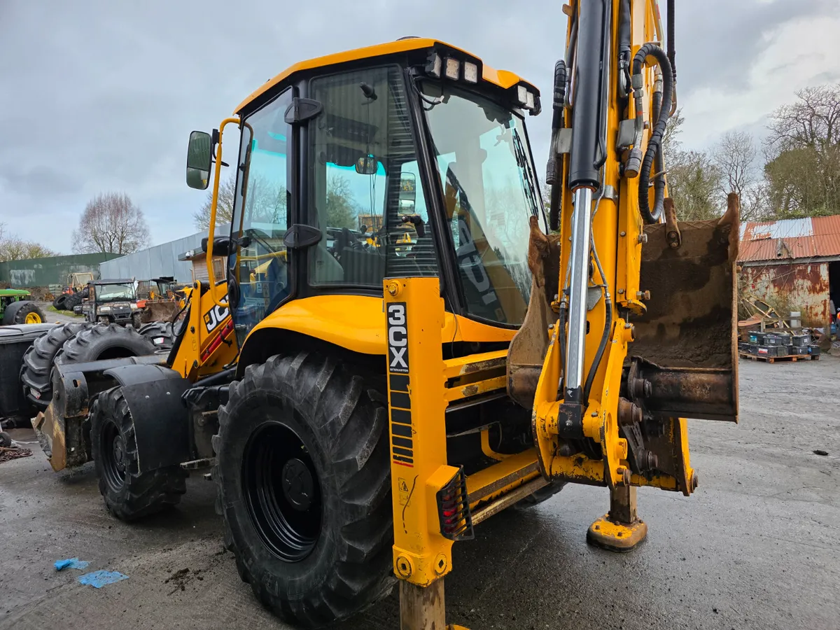 Jcb 3cx  2022  pro - Image 2