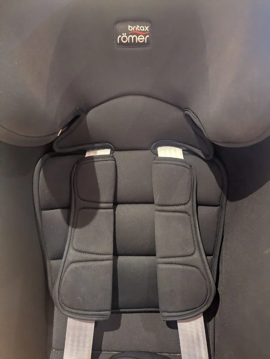 Child's Britax Romer Car Seat - Image 3