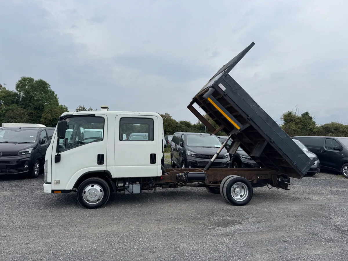 Izuzu NL Crewcab tipper - Image 2