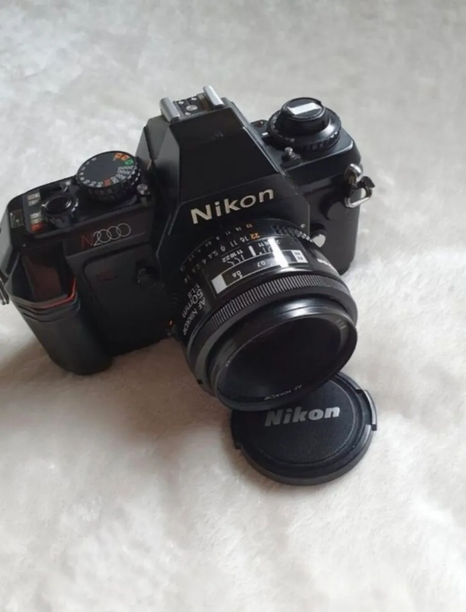 Nikon N2000 F-301 Camera - Image 1