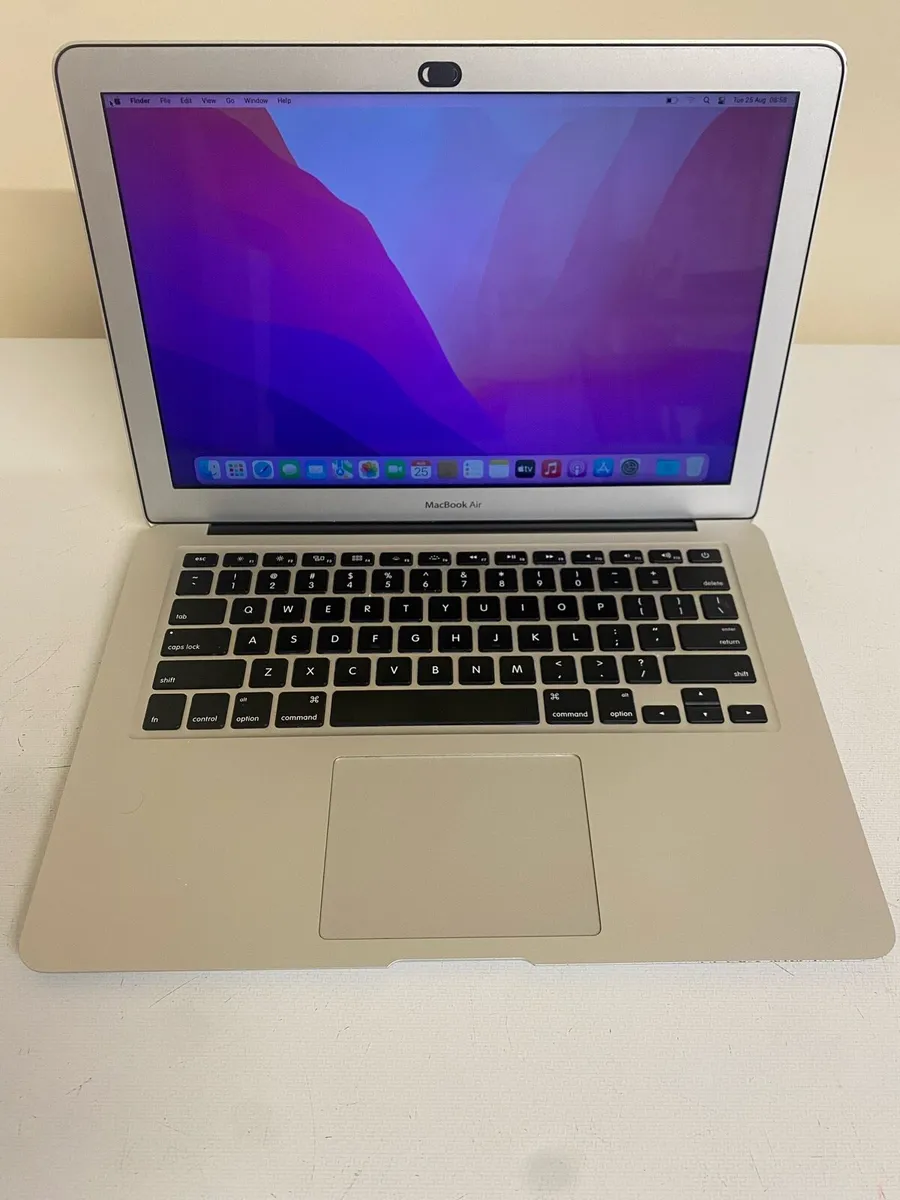 MacBook Air 13” 2017 - Image 1