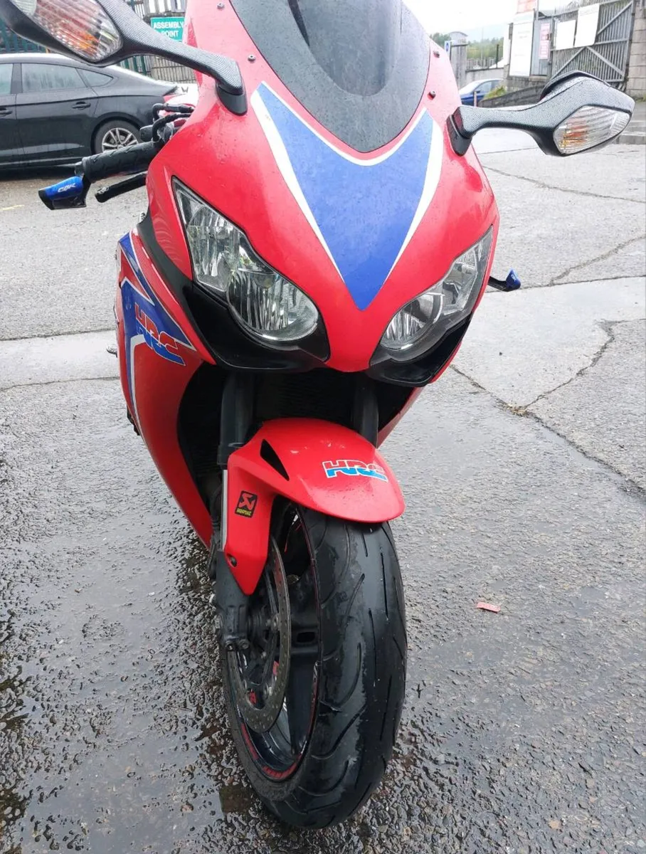 Honda cbr 1000rr fireblade sc59 - Image 2