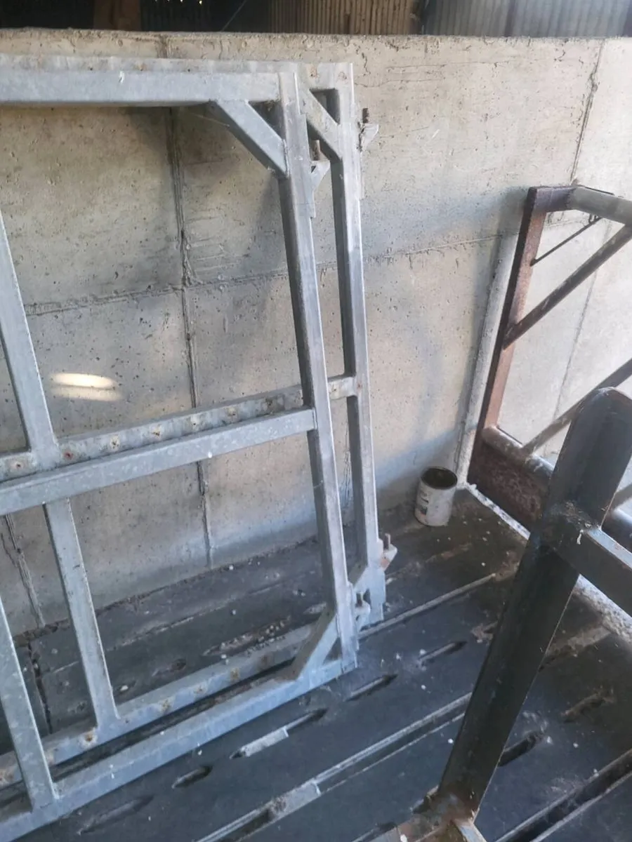 Galvanised gates - Image 3