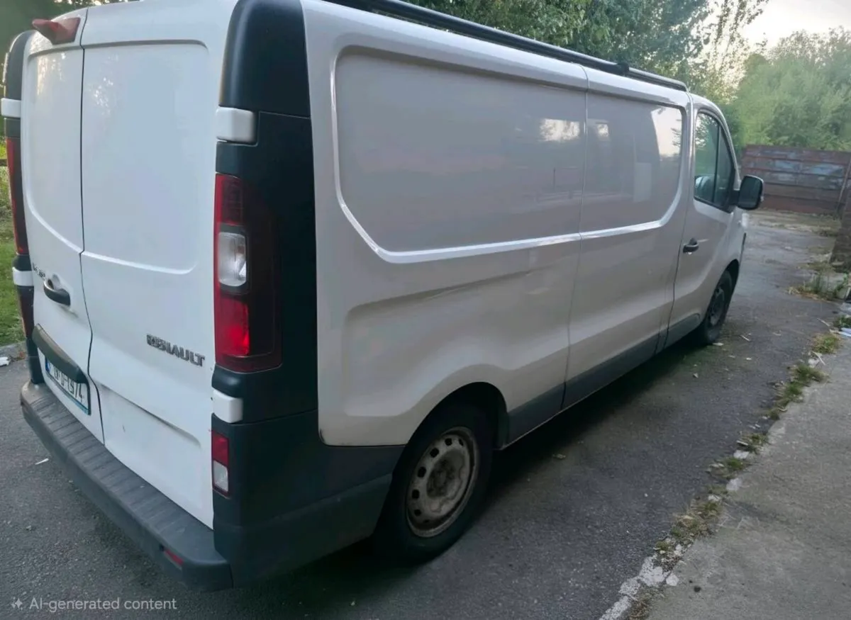 2019 Renault Trafic - Image 2