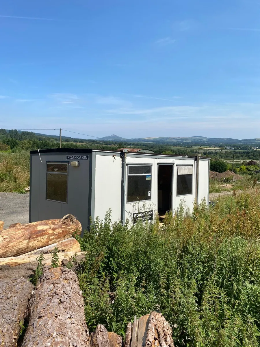 Site cabin - Image 1