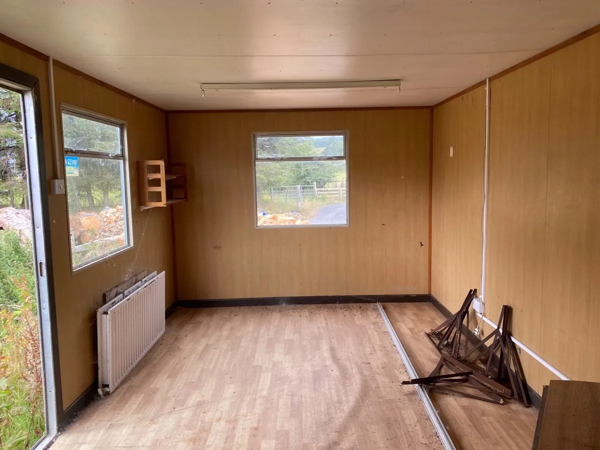 Site cabin - Image 2