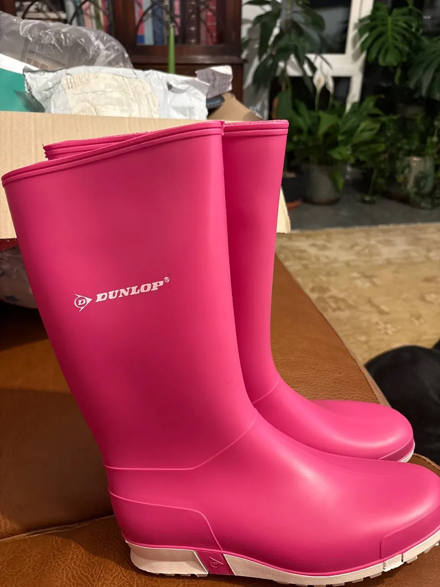 Wellington boots - Image 1
