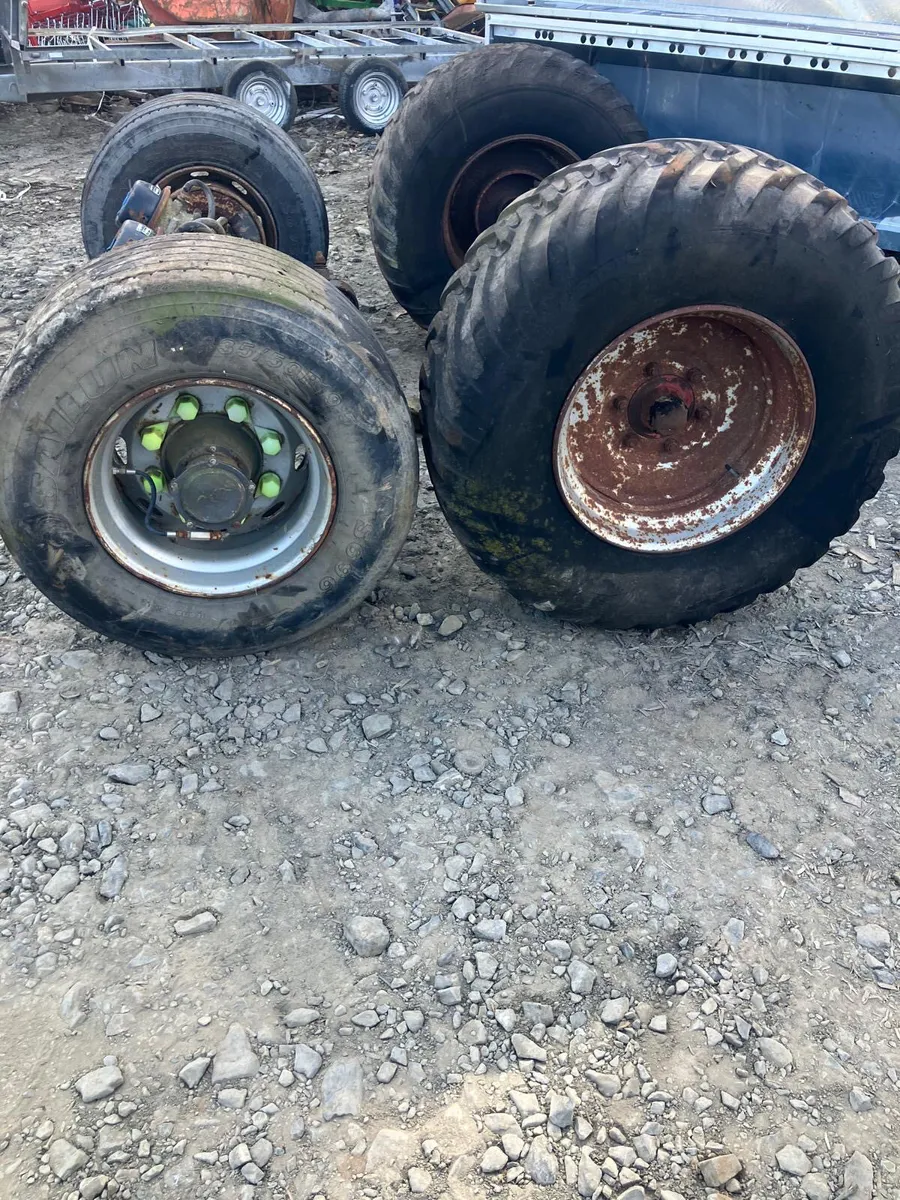 Axles - Image 1