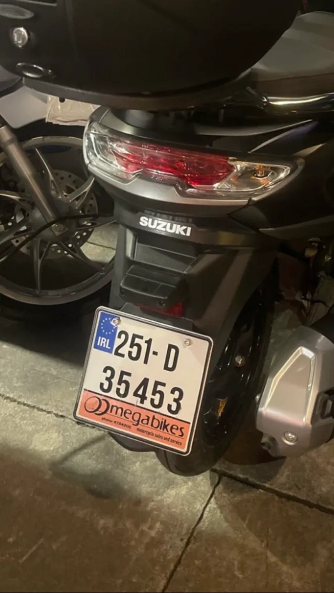 Suzuki Burgman - Image 3