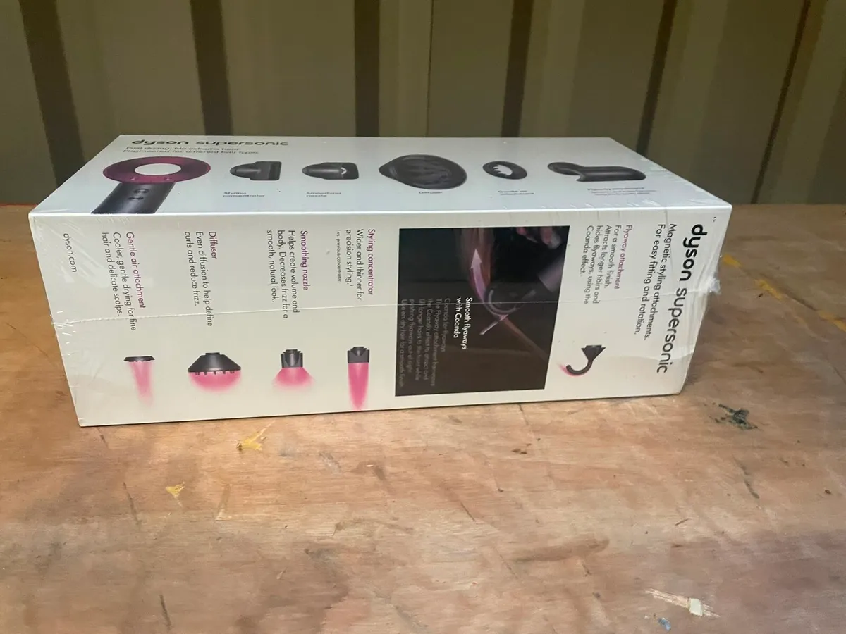 Dyson blow dryer - Image 2