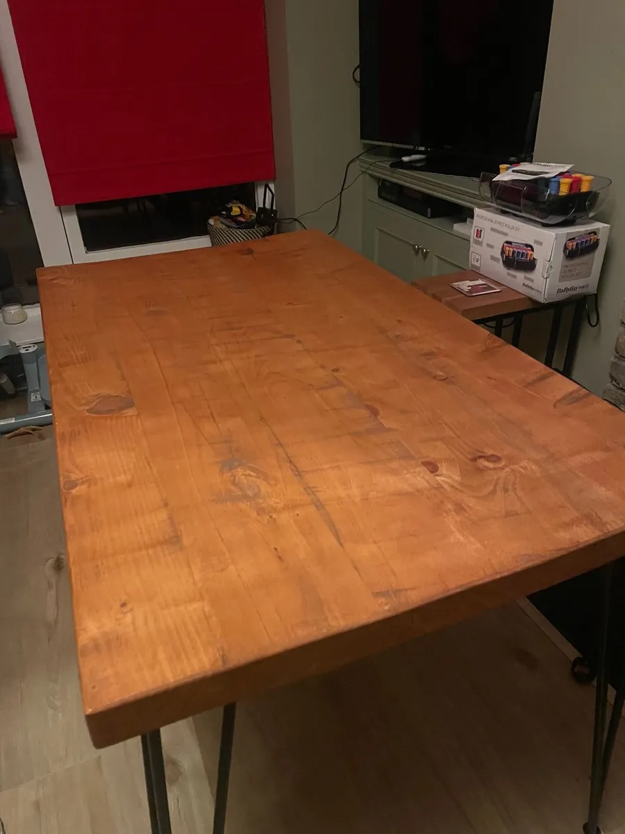table - Image 4