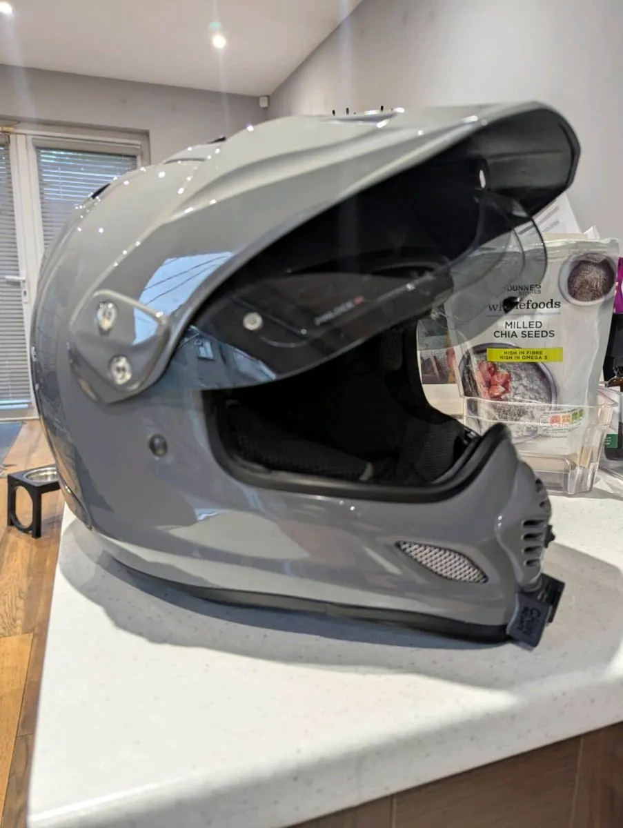 Arai Tour X4 - Image 1
