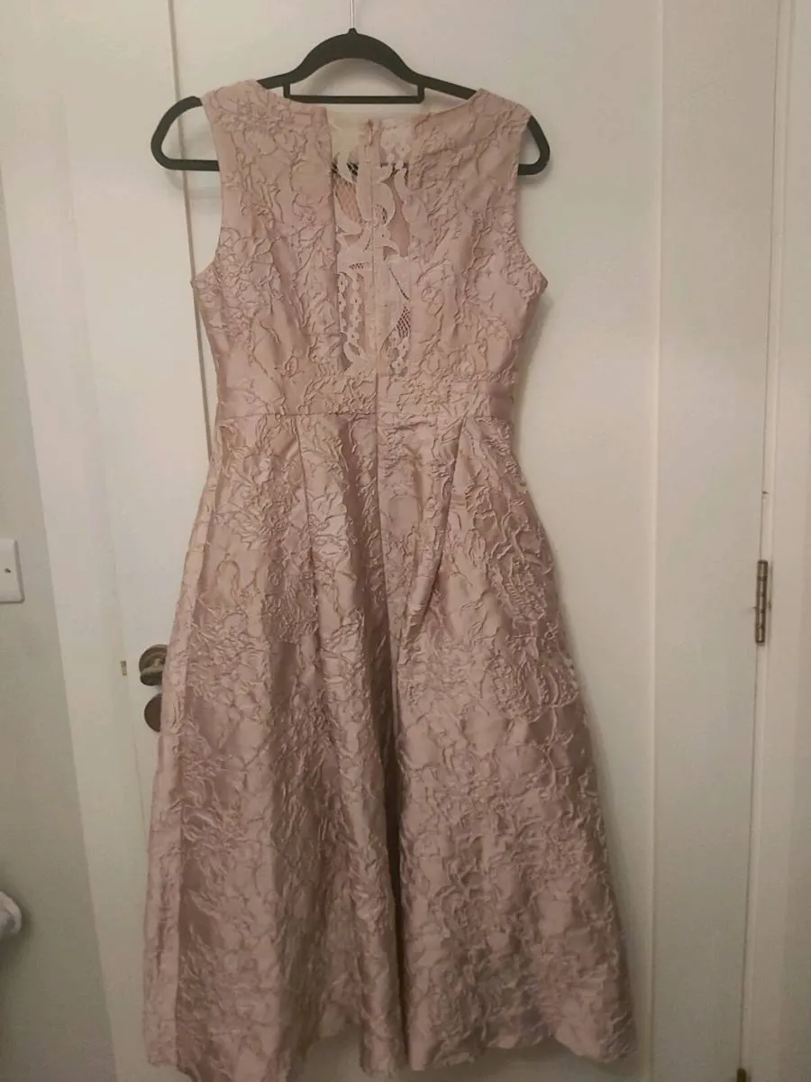 Beautiful dusty pink dress - Image 1