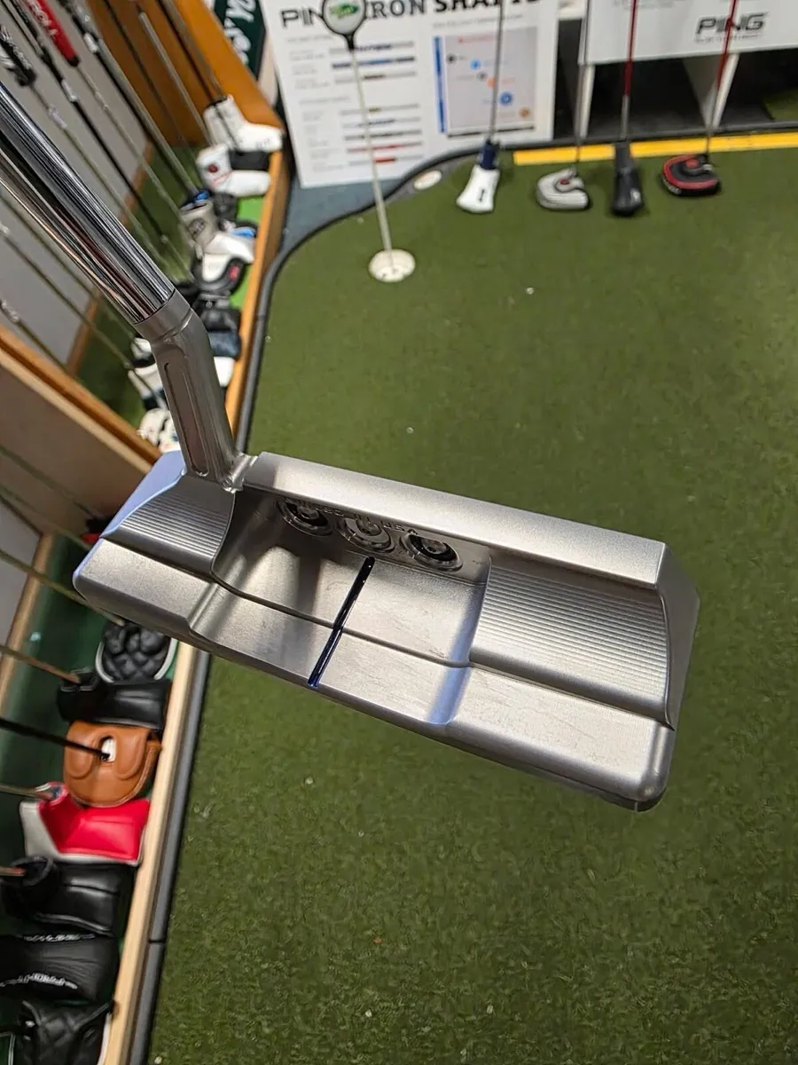 Scotty Cameron Champions Choice Button Back Putter - Image 2