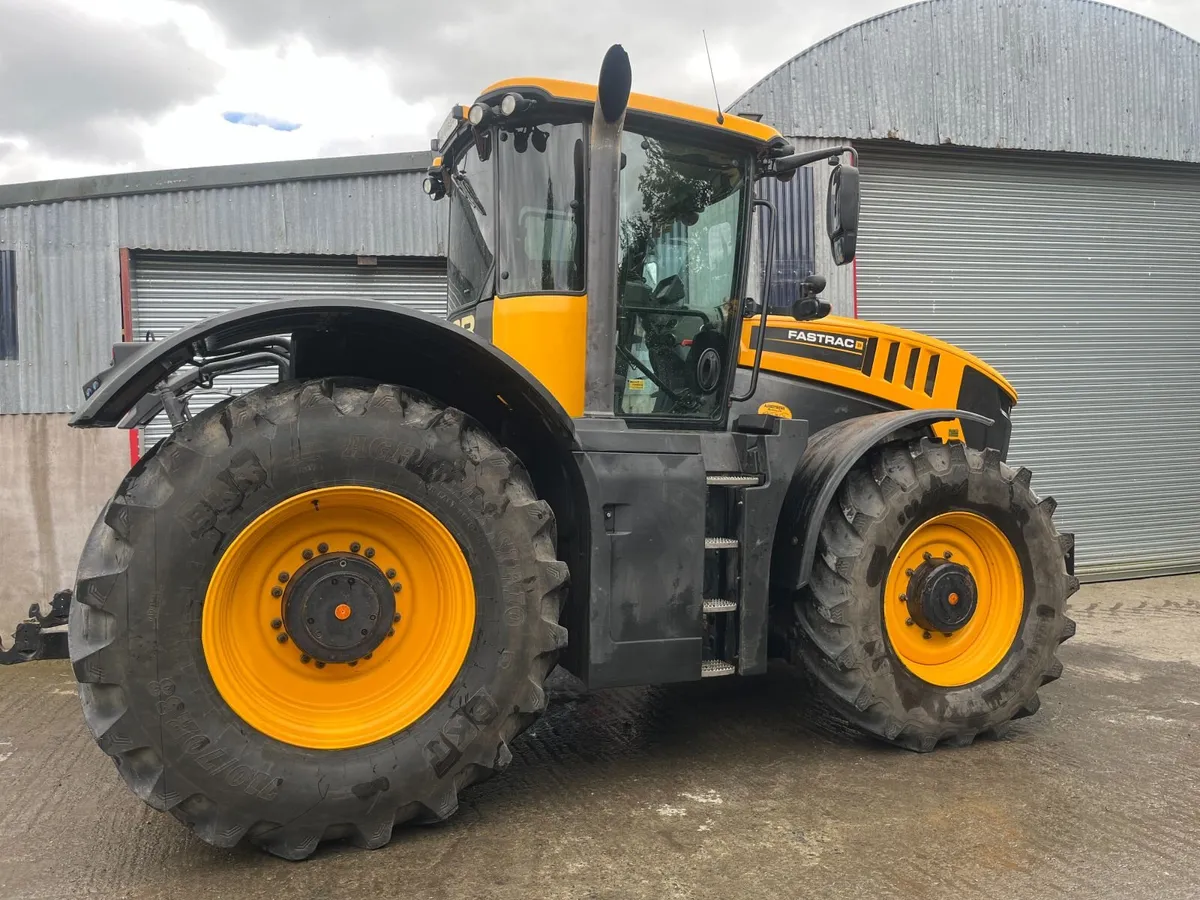 JCB Fastrac 8330 @Russell Fastraxx Ltd - Image 4