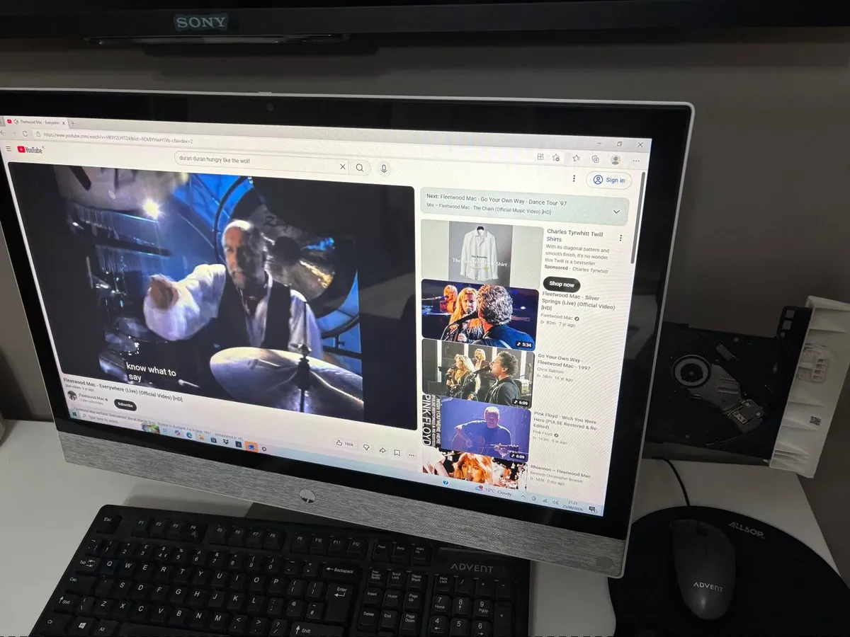 Touchscreen PC 24 inch wide with DVD Player - Image 1