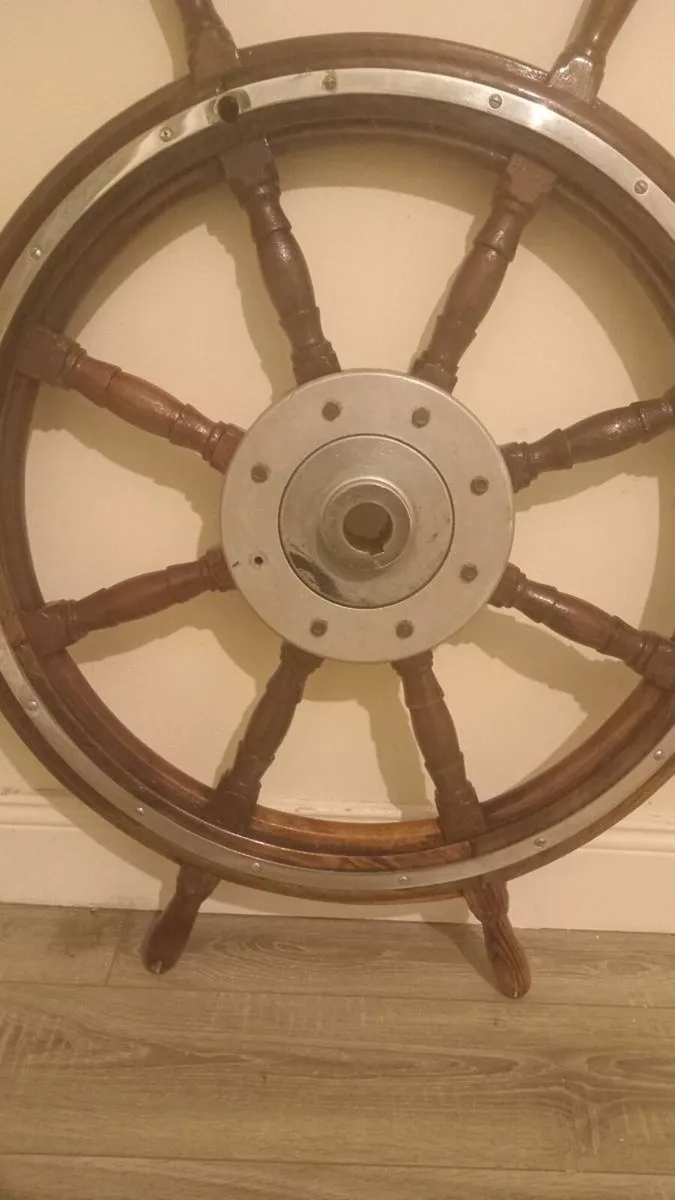 Old large ship wheel - Image 2