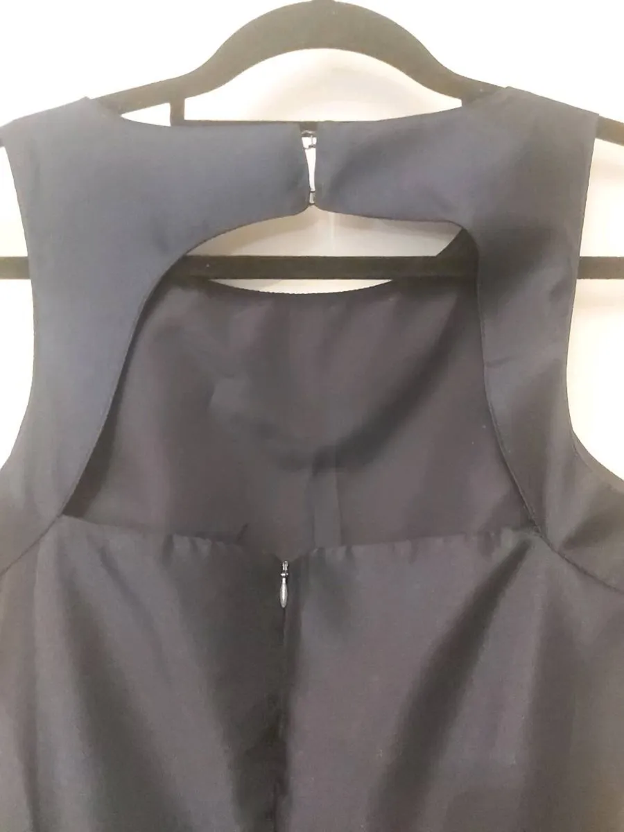 Beautiful Navy Dress - Image 4